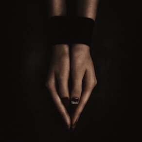 La Bondage Tape : Contrainte ou esthétique au plus près de la peau.